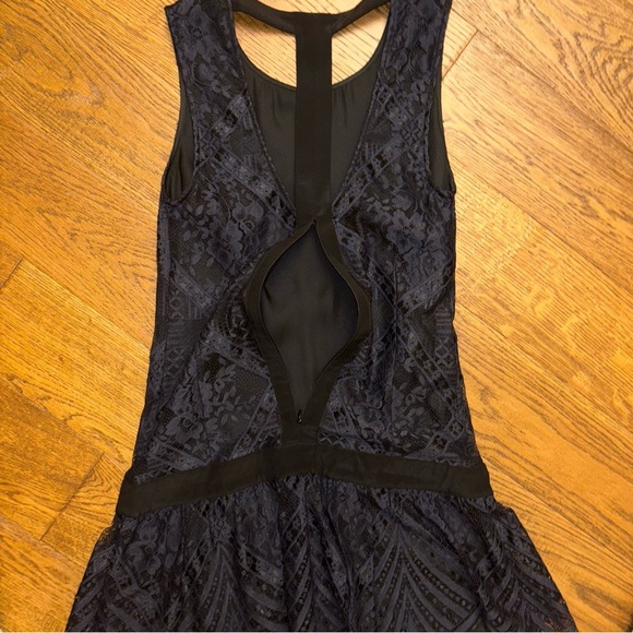 Twelfth Street by Cynthia Vincent lace dress - Picture 7 of 8